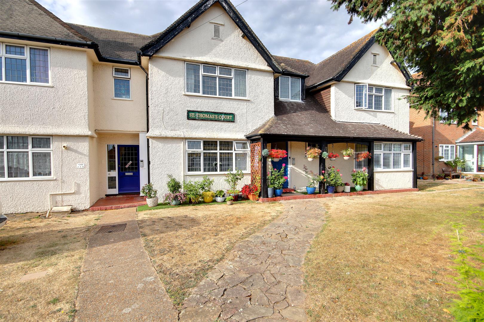 Flat | St Thomas's Court, 82-84 St Lawrence Avenue, Worthing | For Sale